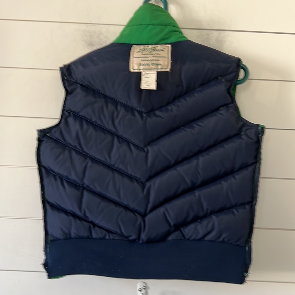 Vintage Green Puffer Vest for Women - Picture 14 of 16
